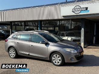 damaged passenger cars Renault Mégane Estate 1.4 TCe Dynamique Navigatie Climate Cruise PDC 2010/3