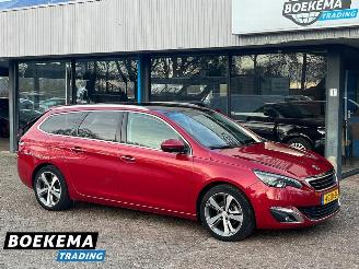 uszkodzony samochody osobowe Peugeot 308 SW 1.2 e-THP Première Pano Navi Clima Cruise 2015/1