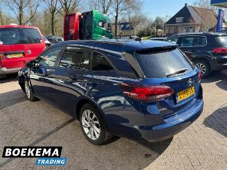 Opel Astra Sports Tourer 1.2 Edition Navigatie Cruise Climate picture 3
