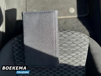 Opel Astra Sports Tourer 1.2 Edition Navigatie Cruise Climate picture 20