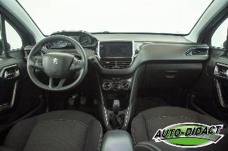 Peugeot 208 1.2 PureTech 66.812 km NAP Airco Blue Lion picture 23