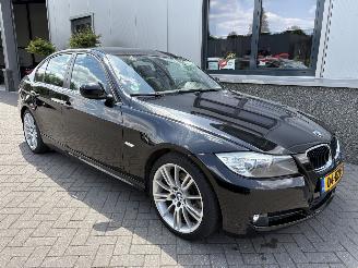 Voiture accidenté BMW 3-serie 318i Business Line 2010/3