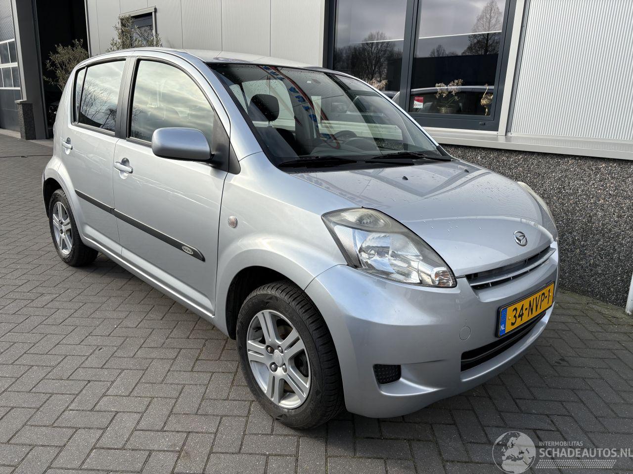 Daihatsu Sirion 1.0 12V Premium