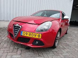 uszkodzony samochody osobowe Alfa Romeo Giulietta Giulietta (940) Hatchback 1.4 TB 16V MultiAir (940.A.2000) [125kW]  (0=
4-2010/10-2018) 2011/5