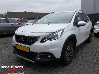 Unfallwagen Peugeot 2008 1.2 PureTech Navi GT-Line 2018/2