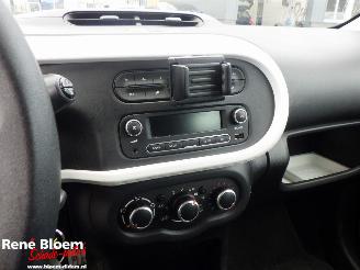 Renault Twingo 1.0 SCE Authentique picture 14