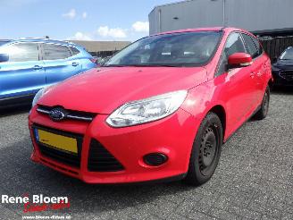 Coche accidentado Ford Focus 1.6 TDCI ECOnetic Airco 2013/1