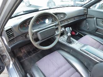 Porsche 944  picture 12