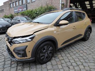 Vaurioauto  passenger cars Dacia Sandero Stepway Expression 2024/12