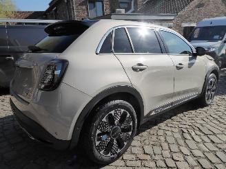 Fiat 600 Hybrid La Prima picture 6