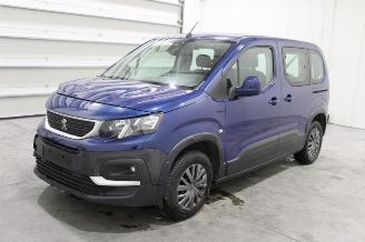 uszkodzony samochody osobowe Peugeot Rifter  2021/5