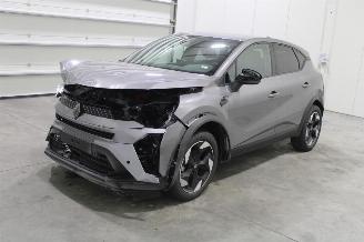 krockskadad bil auto Renault Captur  2025/4