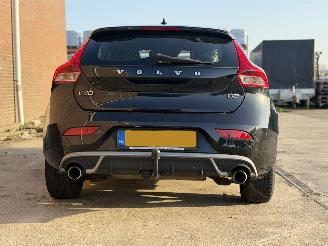 Volvo V-40 2.0 D2 R Design picture 4
